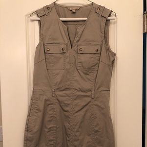 Banana Republic sleeveless safari dress